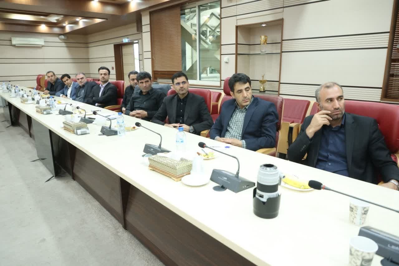 نوذری: کلید عبور از بحرانها اتکا به سرمایه های اجتماعی است نوذری: کلید عبور از بحرانها اتکا به سرمایه های اجتماعی است