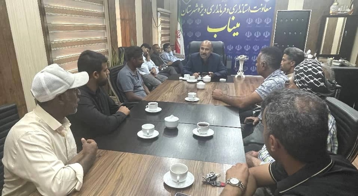 باغداران روستای باغگلان میناب: ۱۵ ماه است حق‌آبه باغات ما قطع شده است