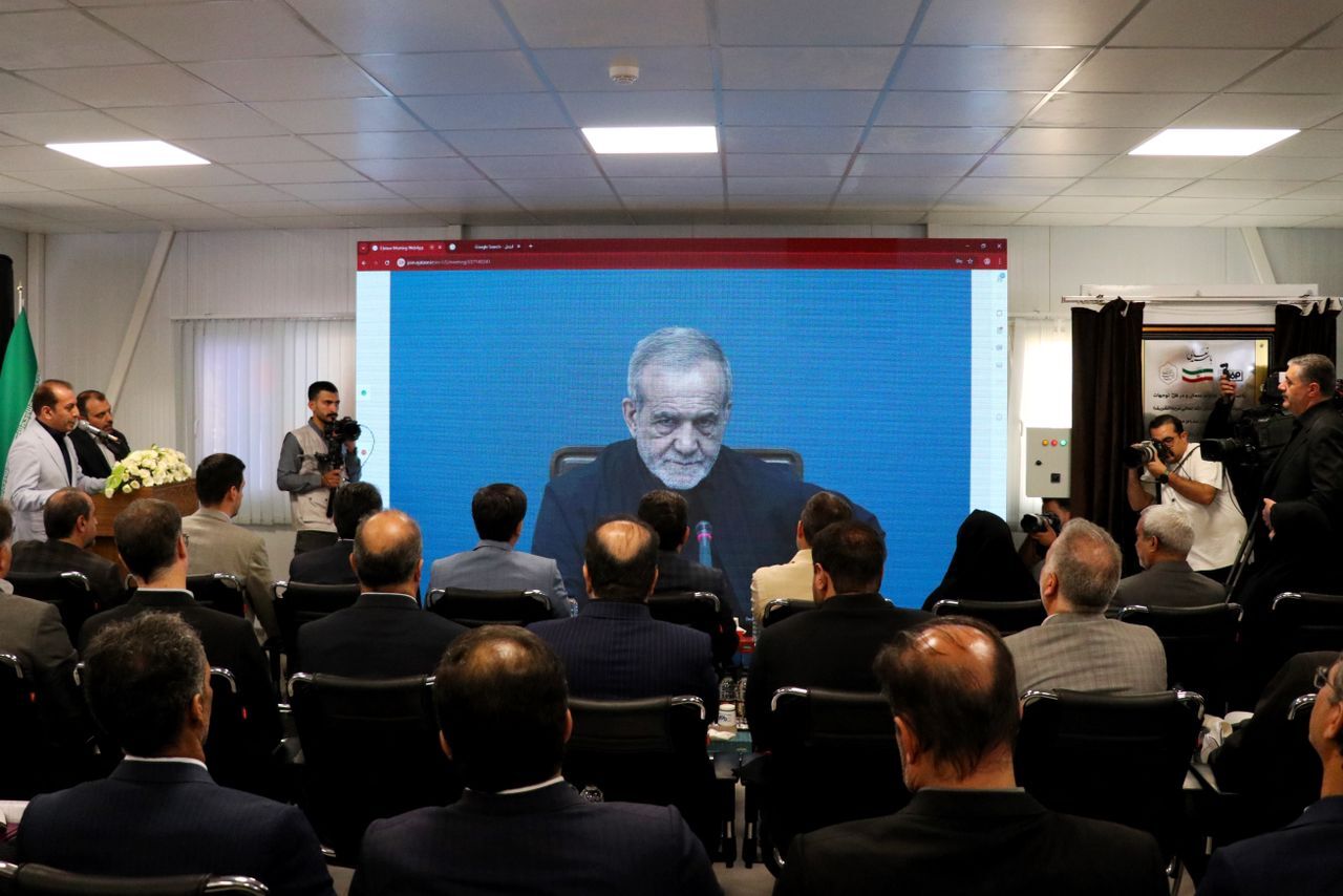 فاز نخست نیروگاه خورشیدی فولاد مبارکه افتتاح شد