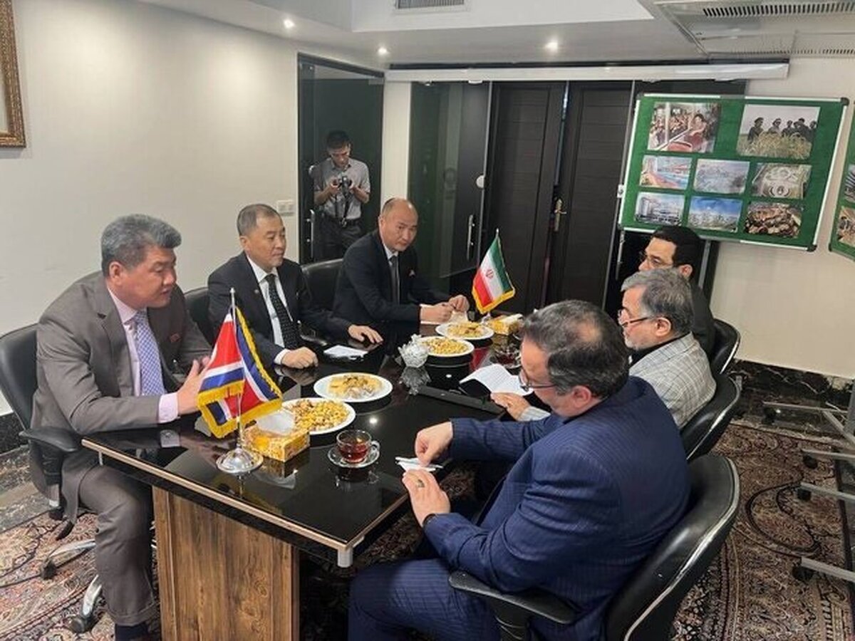 دیدار دبیرکل موتلفه با سفیر کره شمالی در تهران