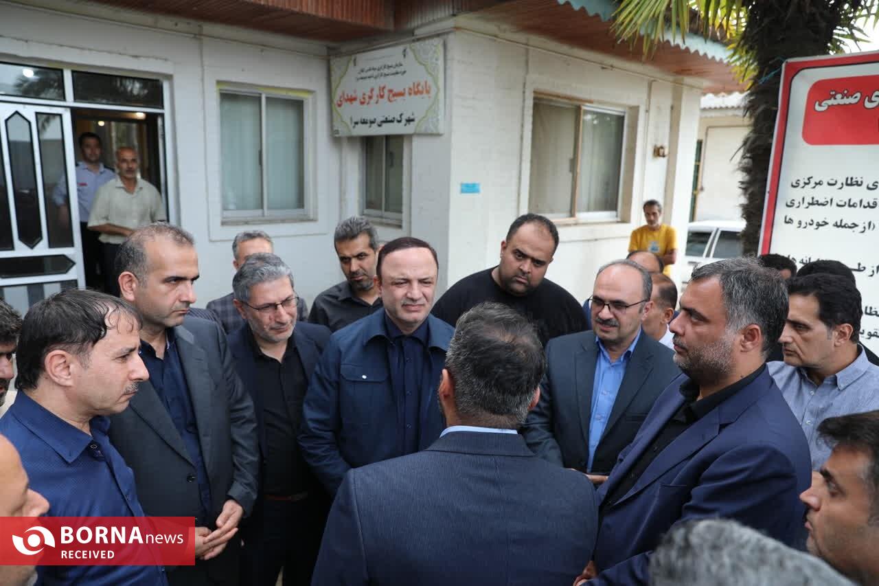 بازدید دبیر شورایعالی مناطق آزاد و ویژه اقتصادی از شهرك صنعتی صومعهسرا بازدید دبیر شورایعالی مناطق آزاد و ویژه اقتصادی از شهرك صنعتی صومعهسرا