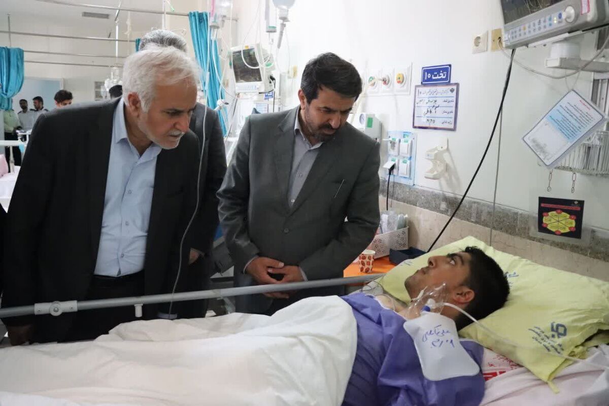 استاندار همدان: آمادگی دفاعی با حفظ آرامش و زندگی عادی مردم همراه باشد