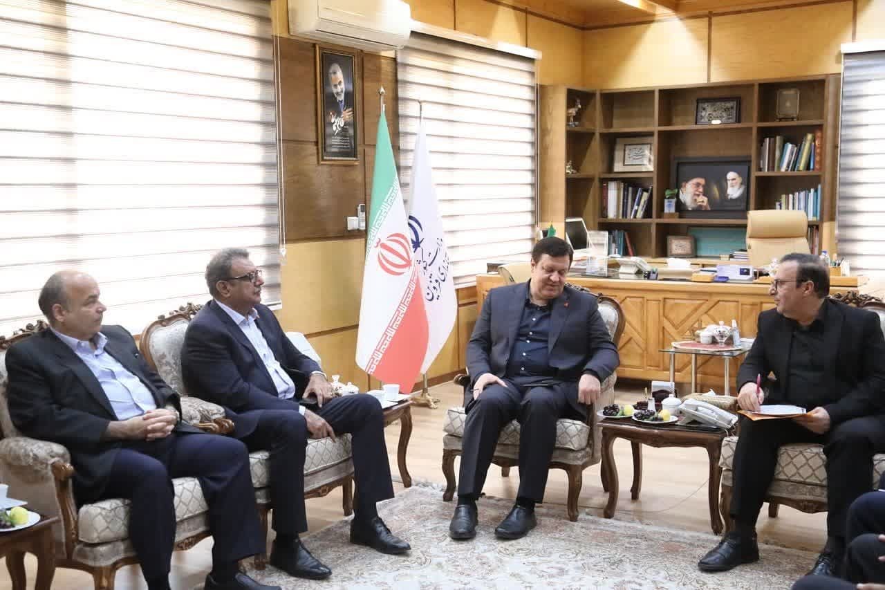 مدیرعامل بانک ملت با استاندار قزوین دیدار کرد مدیرعامل بانک ملت با استاندار قزوین دیدار کرد