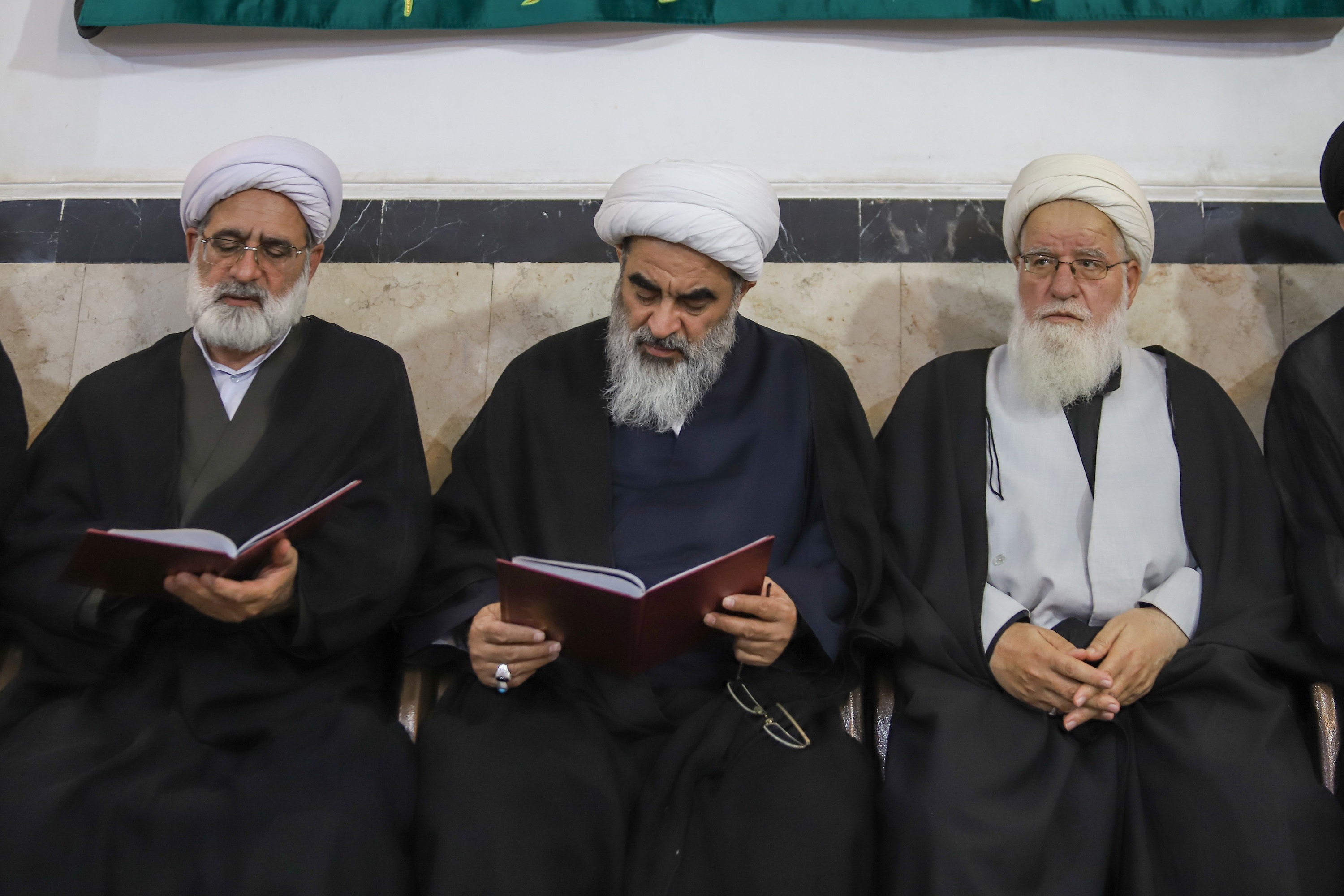 مراسم چهلمین روز ارتحال آیت الله یوسف پور در قم برگزار شد مراسم چهلمین روز ارتحال آیت الله یوسف پور در قم برگزار شد