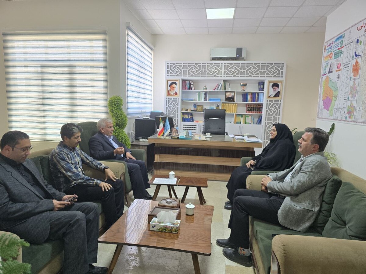 خرید و نصب ۶۰۰۰ متر چمن مصنوعی برای زمینهای ورزشی فیروزه