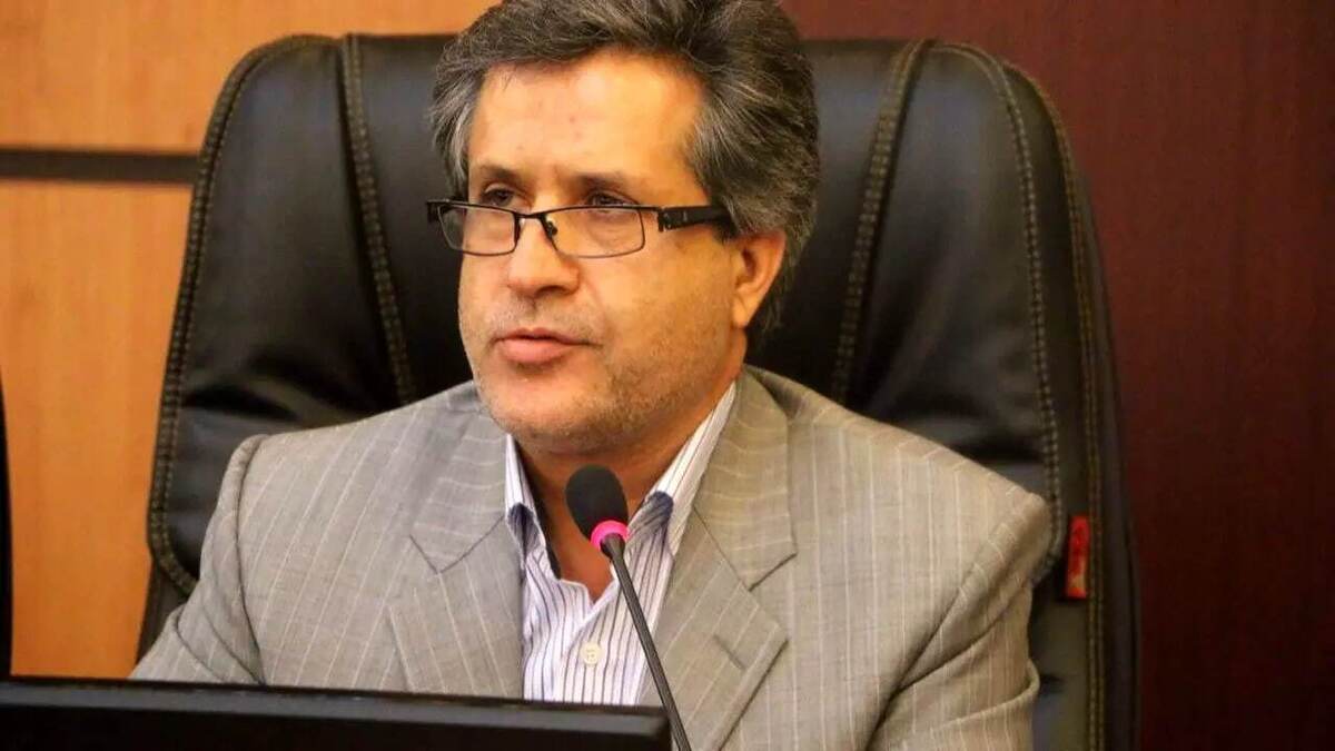 نماینده ادوار مجلس: توهین و‌ حمله به رئیس‌جمهور منافع ملی را به خطر می اندازد