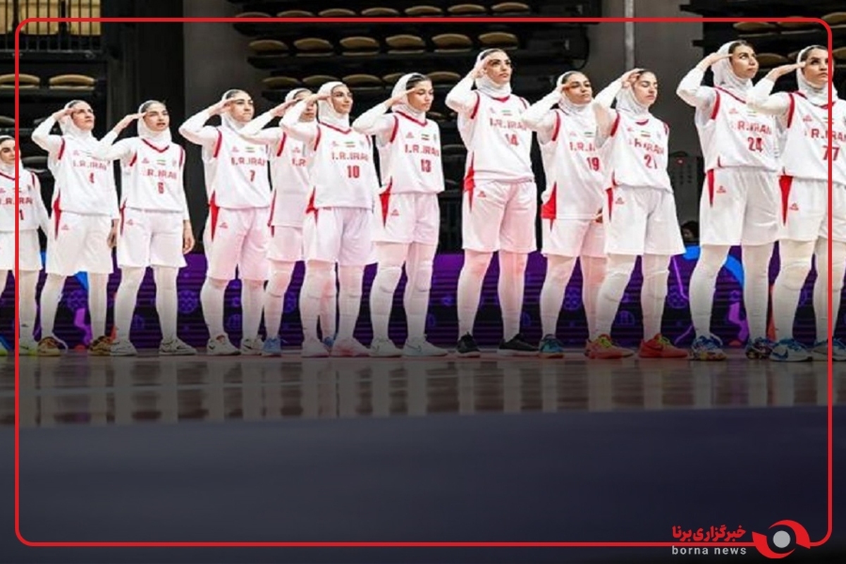 سلام نظامی دختران ایران به پرچم وطن