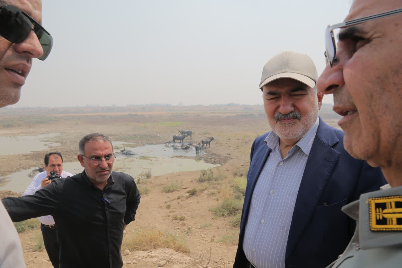 استاندار خوزستان تاکید کرد: لزوم همکاری طرف عراقی برای مهار آتش در تالاب هورالعظیم