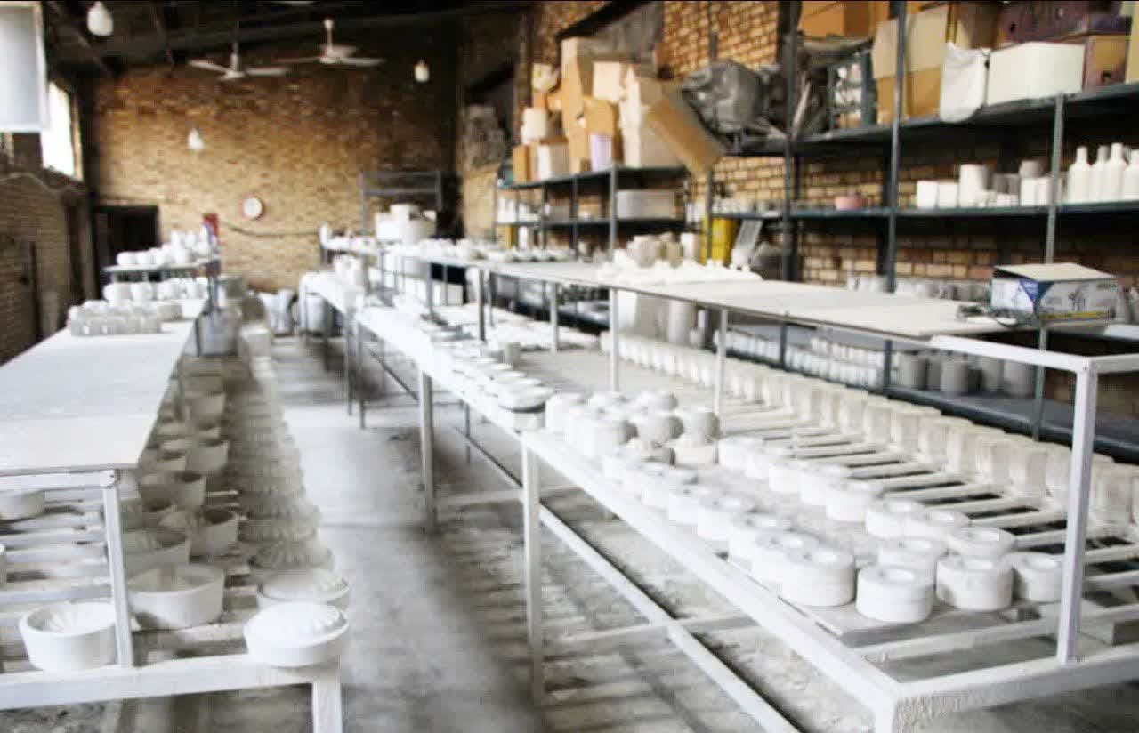 توسعه هنر سفالگری، گامی در جهت اشتغال بانوان و احیای هنرهای صنایع دستی