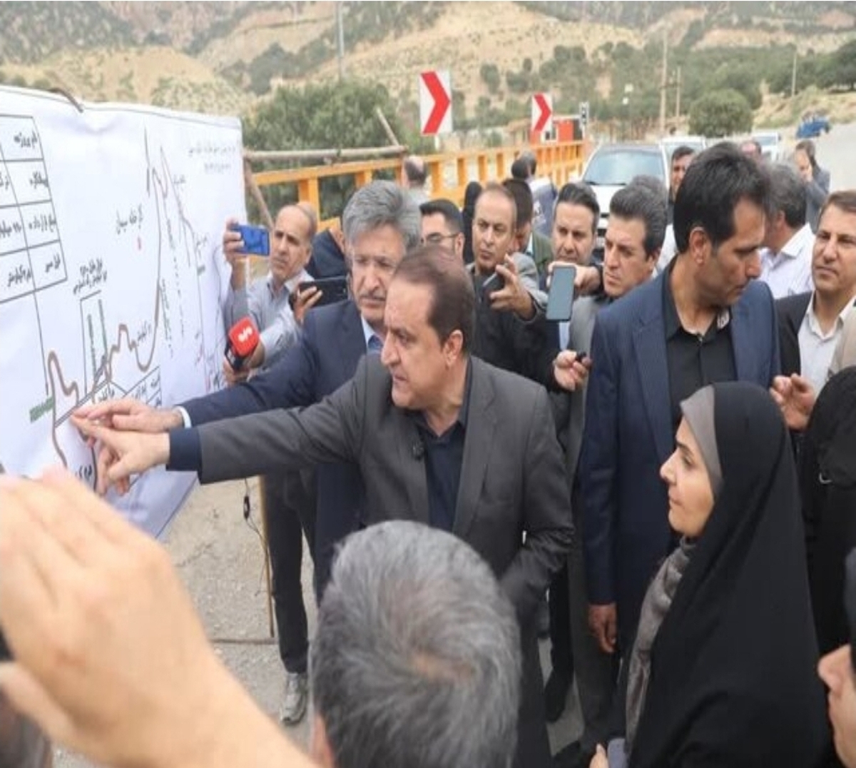 بازدید وزیر راه و شهرسازی از تونل دوم آزادی ایلام