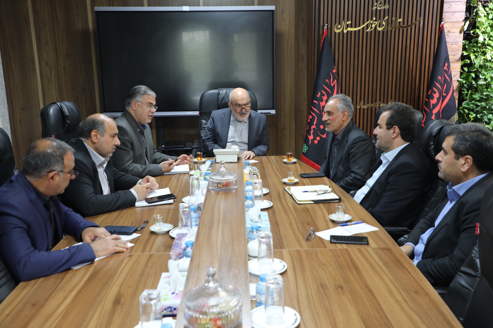  استاندار خوزستان: حذف کامل خاموشی‌های خانگی در دستور کار است