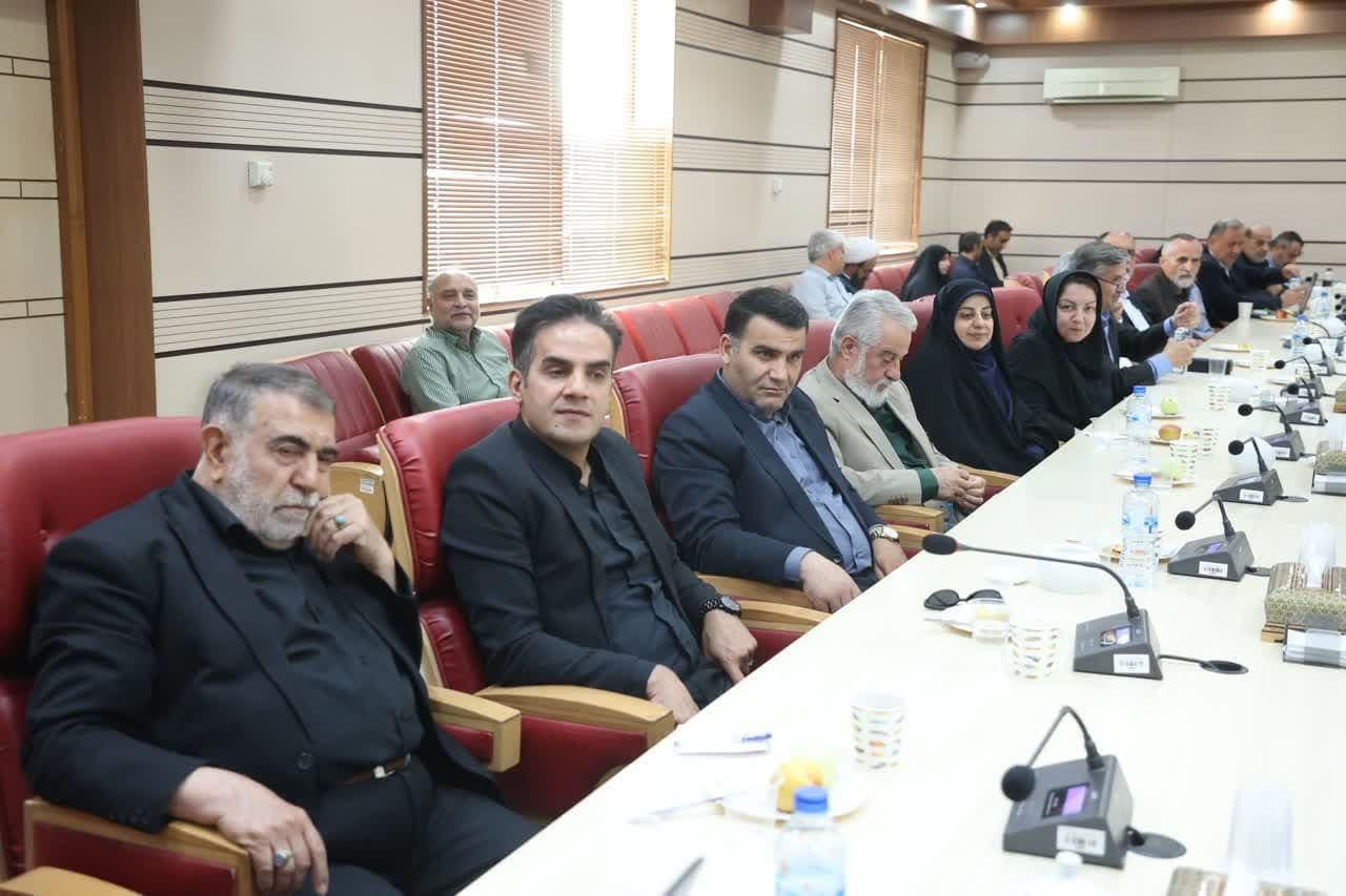 نمایندگان احزاب سیاسی اصلاح طلب و اصولگرا از استاندار قزوین تمجید کردند