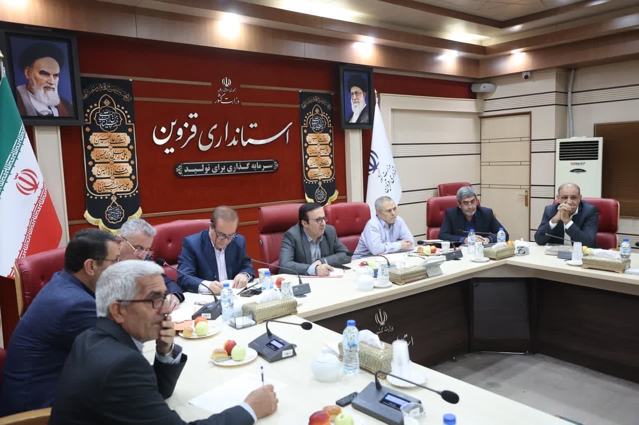 دبیران احزاب سیاسی استان قزوین از اهمیت وحدت و گفتگو با یکدیگر سخن گفتند دبیران احزاب سیاسی استان قزوین از اهمیت وحدت و گفتگو با یکدیگر سخن گفتند