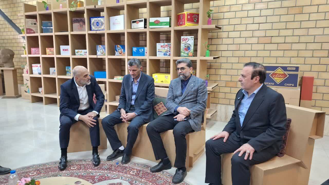 استاندار قزوین از شرکت چاپ و بسته بندی آسان بازدید کرد استاندار قزوین از شرکت چاپ و بسته بندی آسان بازدید کرد