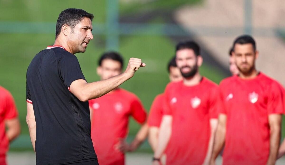 پیشکسوت پرسپولیس: هاشمیان از کارتال هم بهتر است/ پرسپولیس ، تراکتور و سپاهان مدعی قهرمانی هستند