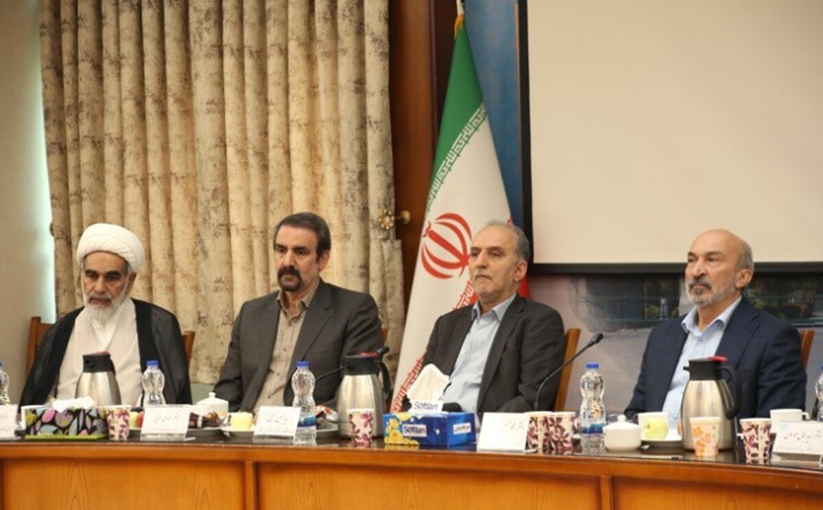 پذیرش دانشجوی دکترا در پردیس‌ها محدود می‌شود