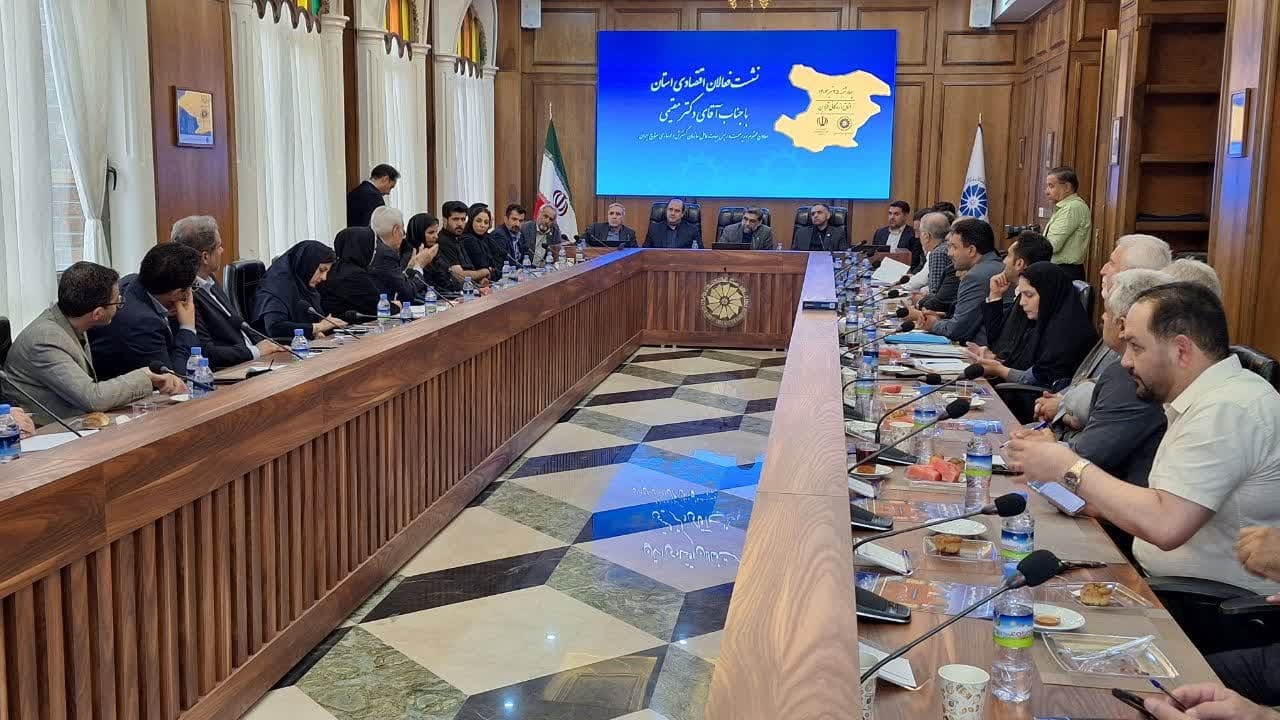 رفع تعهدات ارزی از چالش های مهم تولیدکنندگان و فعالان اقتصادی است