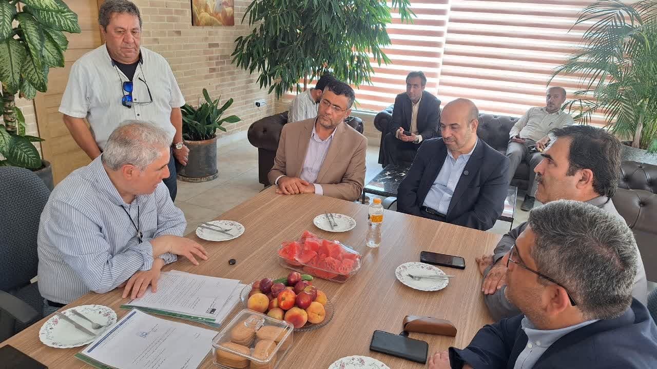 نیروگاه خورشیدی 400 کیلوواتی مزرعه سرو زرع در بویین زهرا افتتاح شد