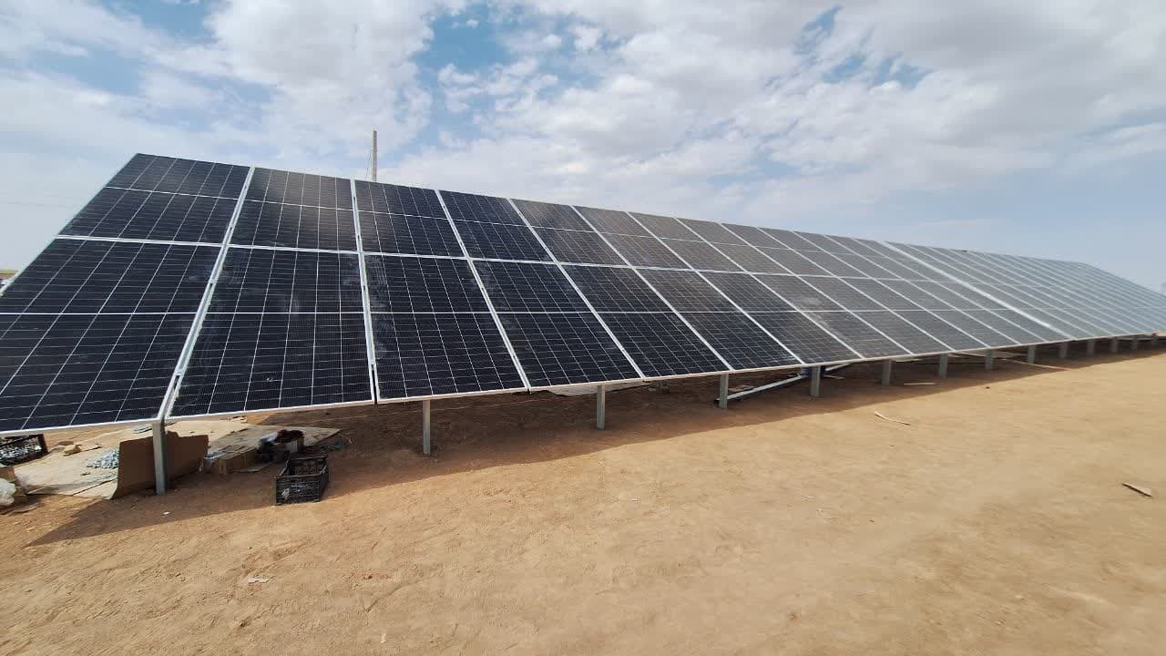 معاون وزیر از نیروگاه خورشیدی در دست ساخت در پاپلی بویین زهرا بازدید کرد