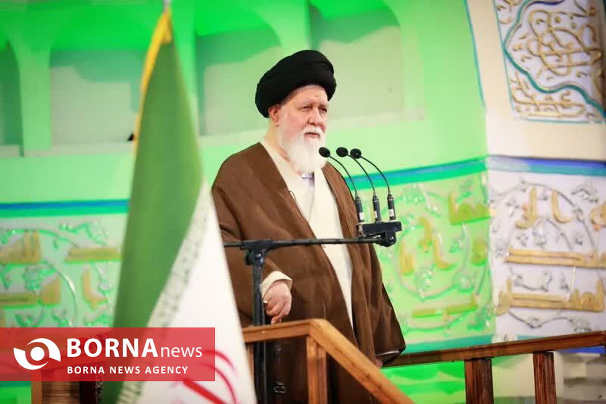 آیت‌ا...علم‌الهدی تشریح کرد: نقش راهبردی رهبر معظم انقلاب در دفاع مقدس 12 روزه/ دیپلماسی باید هماهنگ با میدان عمل کند