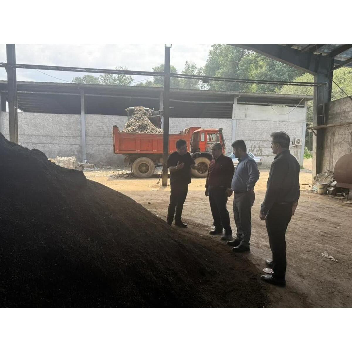 بازدید میدانی معاون هماهنگی امور عمرانی استاندار مازندران از سایت زباله شهرستان نور