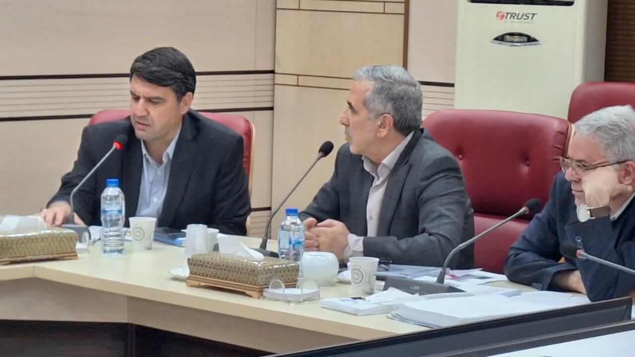 ۵۷۰ کیلومتر از راههای استان قزوین با فعالیت معادن تخریب شده است ۵۷۰ کیلومتر از راههای استان قزوین با فعالیت معادن تخریب شده است