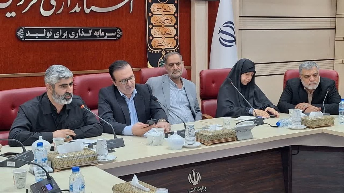 مردم هم بایستی از سود فعالیت معادن برخوردار شوند