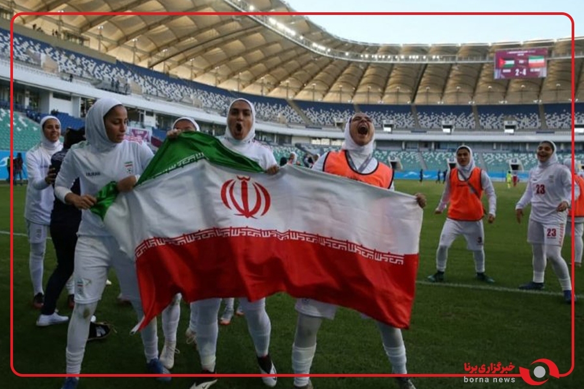 دور افتخار دختران ایران با پرچم پس از صعود به جام ملتهای آسیا با پیروزی مهم برابر اردن در امان