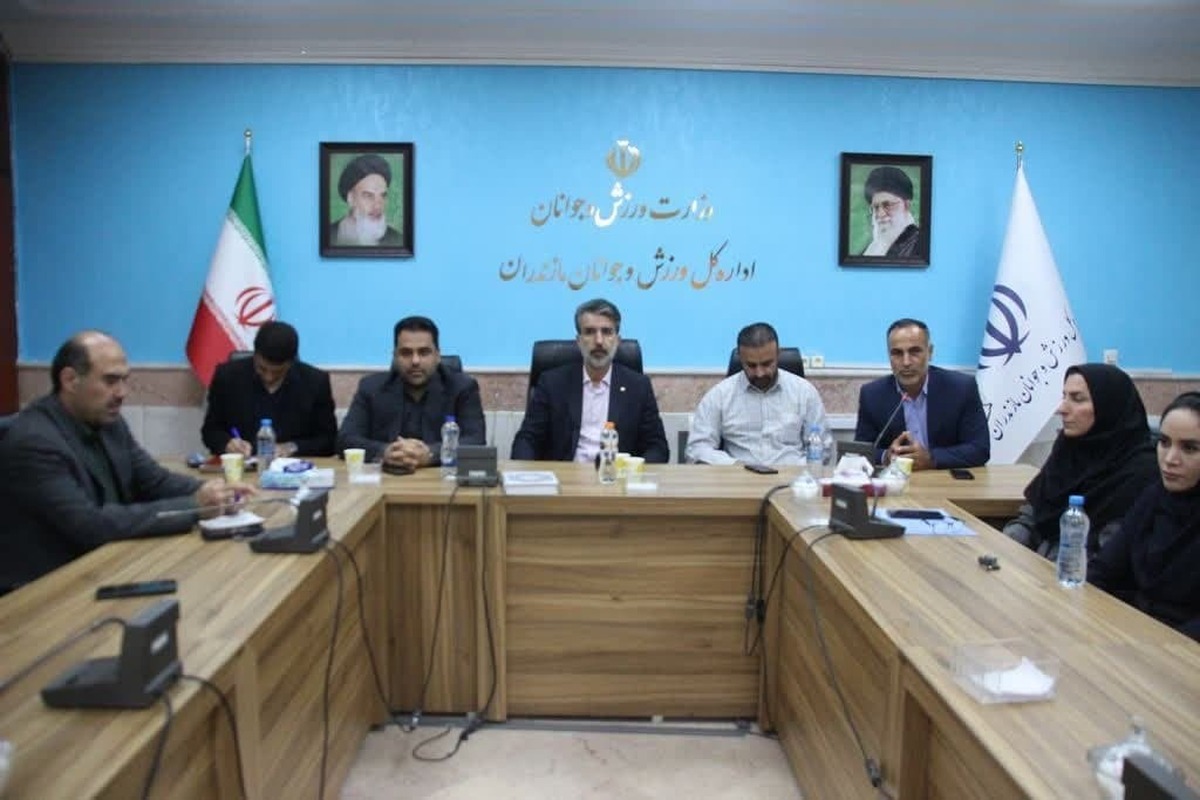 نشست تبیینی بررسی دستاوردهای جنگ تحمیلی ۱۲روزه برگزار شد