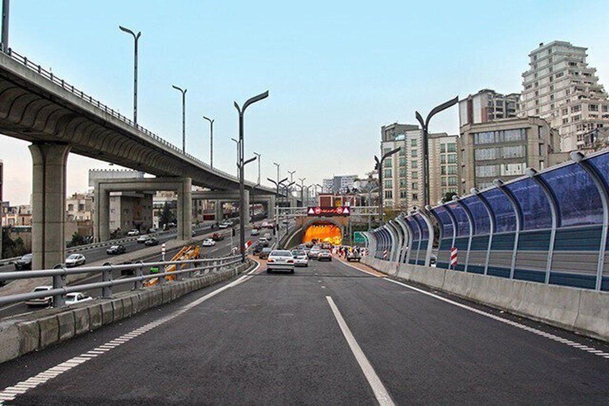 تونل توحید و مسیر شرق به غرب تونل نیایش و پل صدر امشب مسدود است
