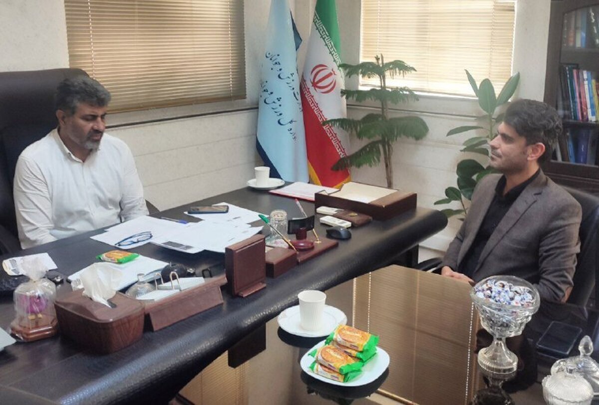 دیدار مدیر دفتر خبرگزاری برنا در قم با مدیرکل ورزش و جوانان