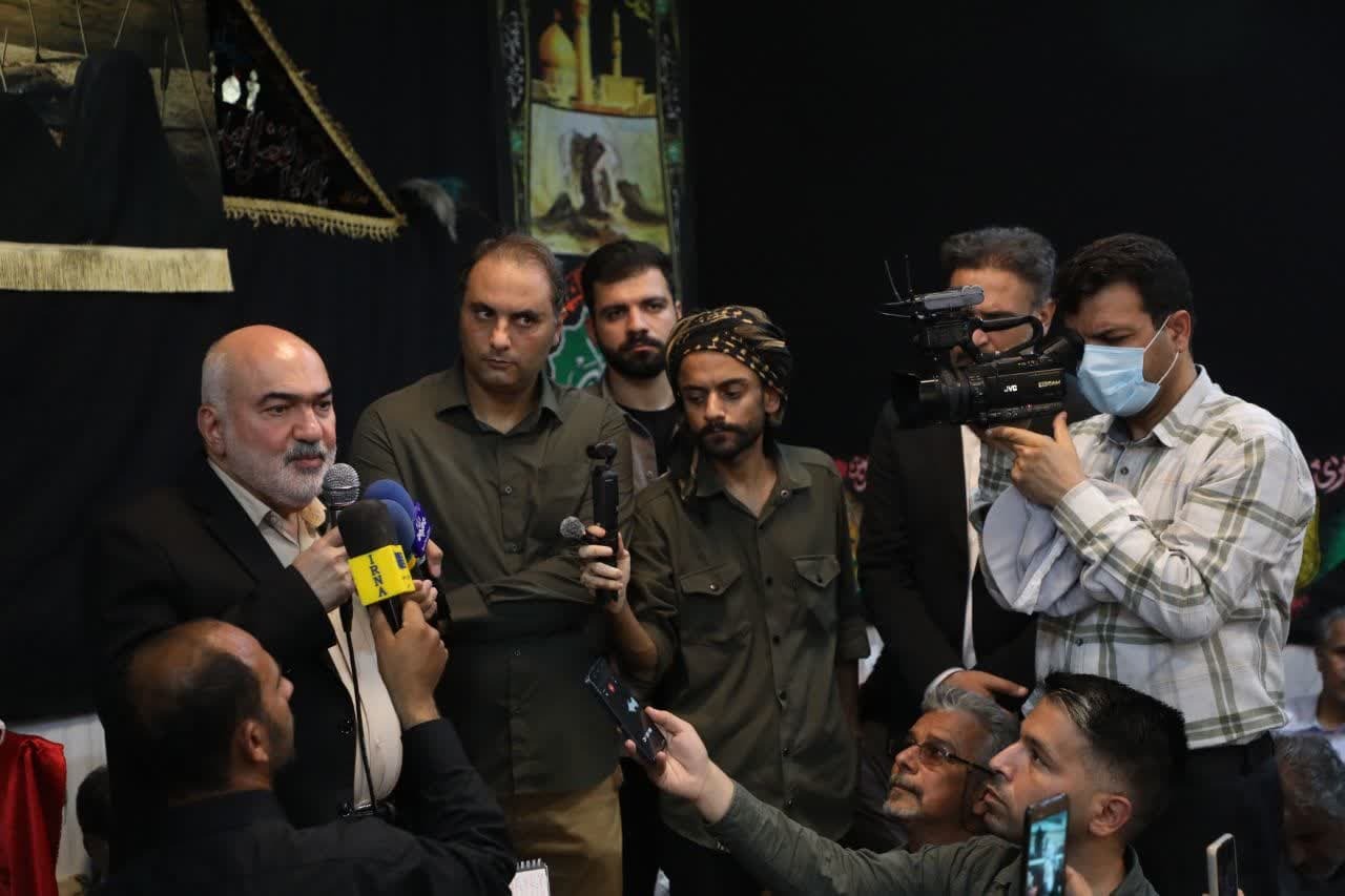 استاندار خوزستان: علت آتش‌سوزی نخلستان‌های آبادان در دست بررسی است / بهره مندی از تمام ظرفیت‌های استانی و ملی برای جبران خسارت و بازسازی نخلستان‌ها