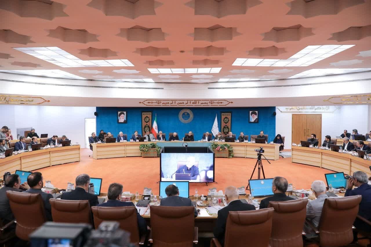 نشست استانداران با رئیس جمهور برگزار شد نشست استانداران با رئیس جمهور برگزار شد