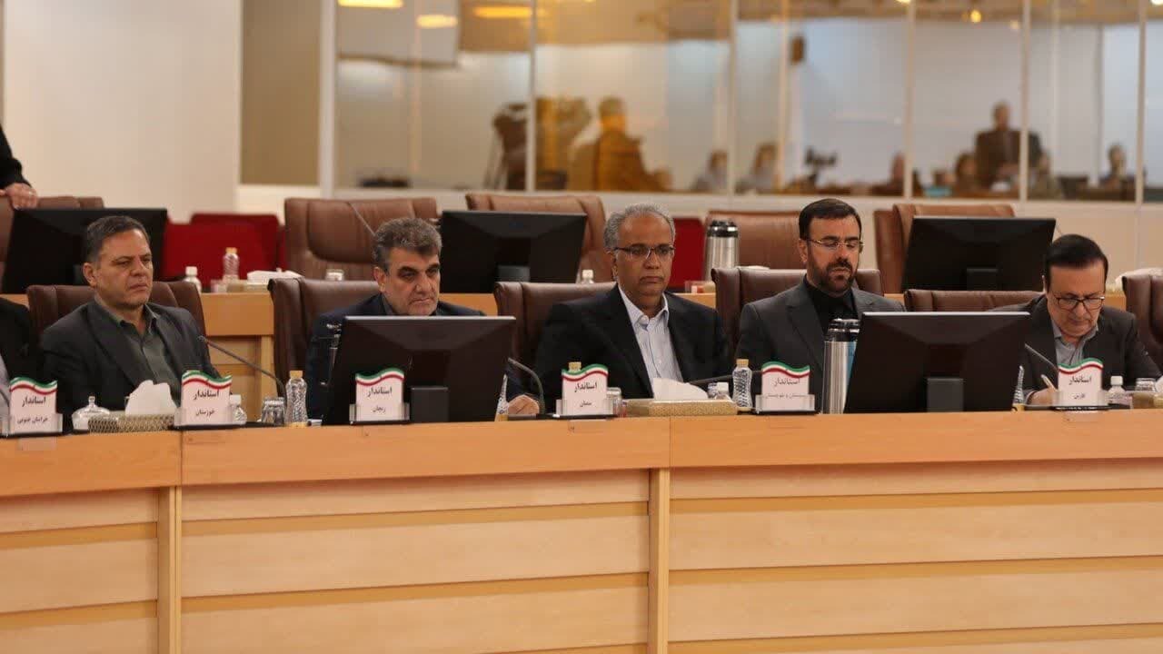 نشست استانداران با رئیس جمهور برگزار شد نشست استانداران با رئیس جمهور برگزار شد