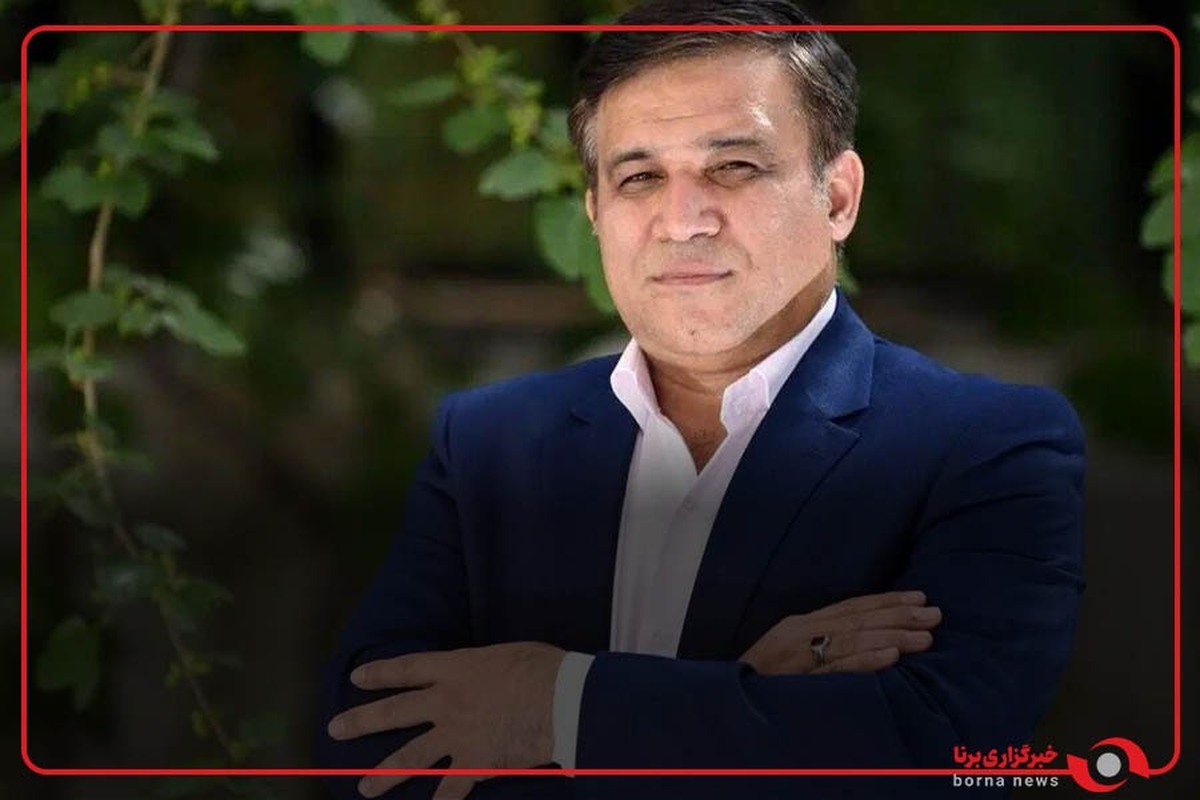 اعتراض هواداران استقلال به تاجرنیا، رئيس هیات مدیره استقلال