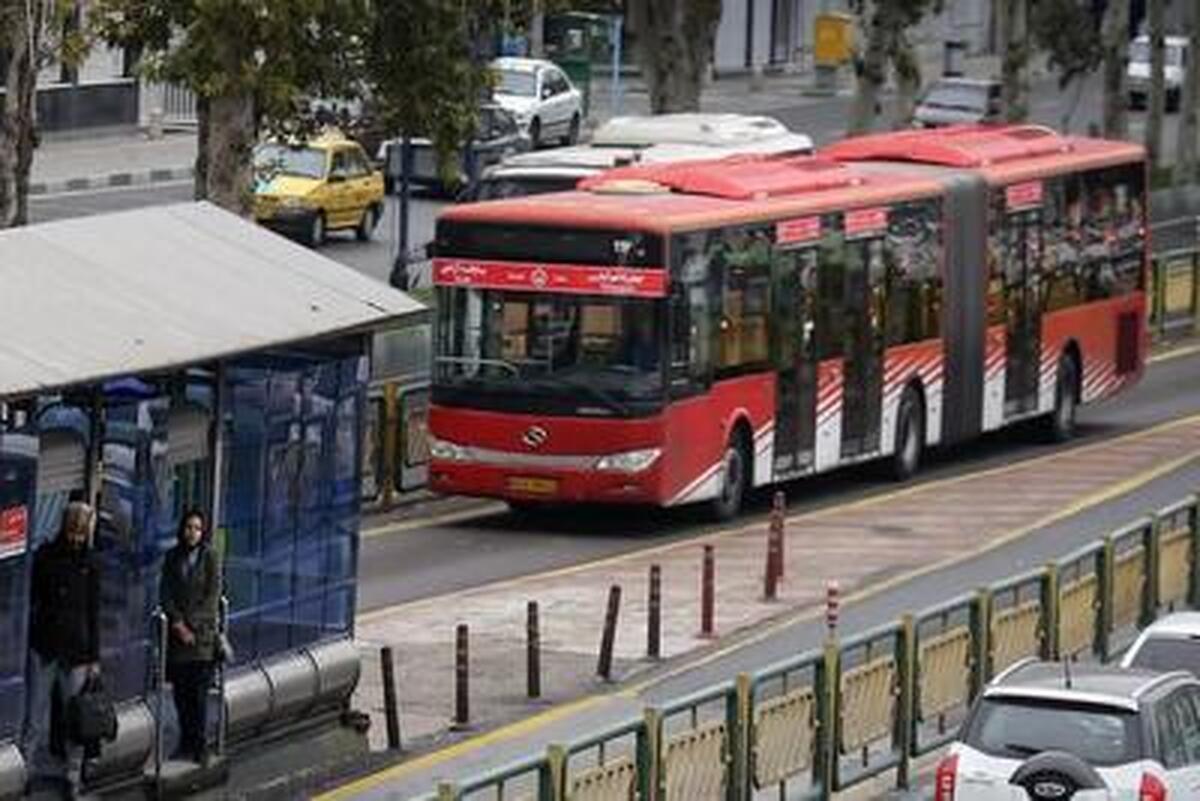 خدمات‌رسانی ویژه ناوگان اتوبوسرانی تهران به مسافران خط یک مترو