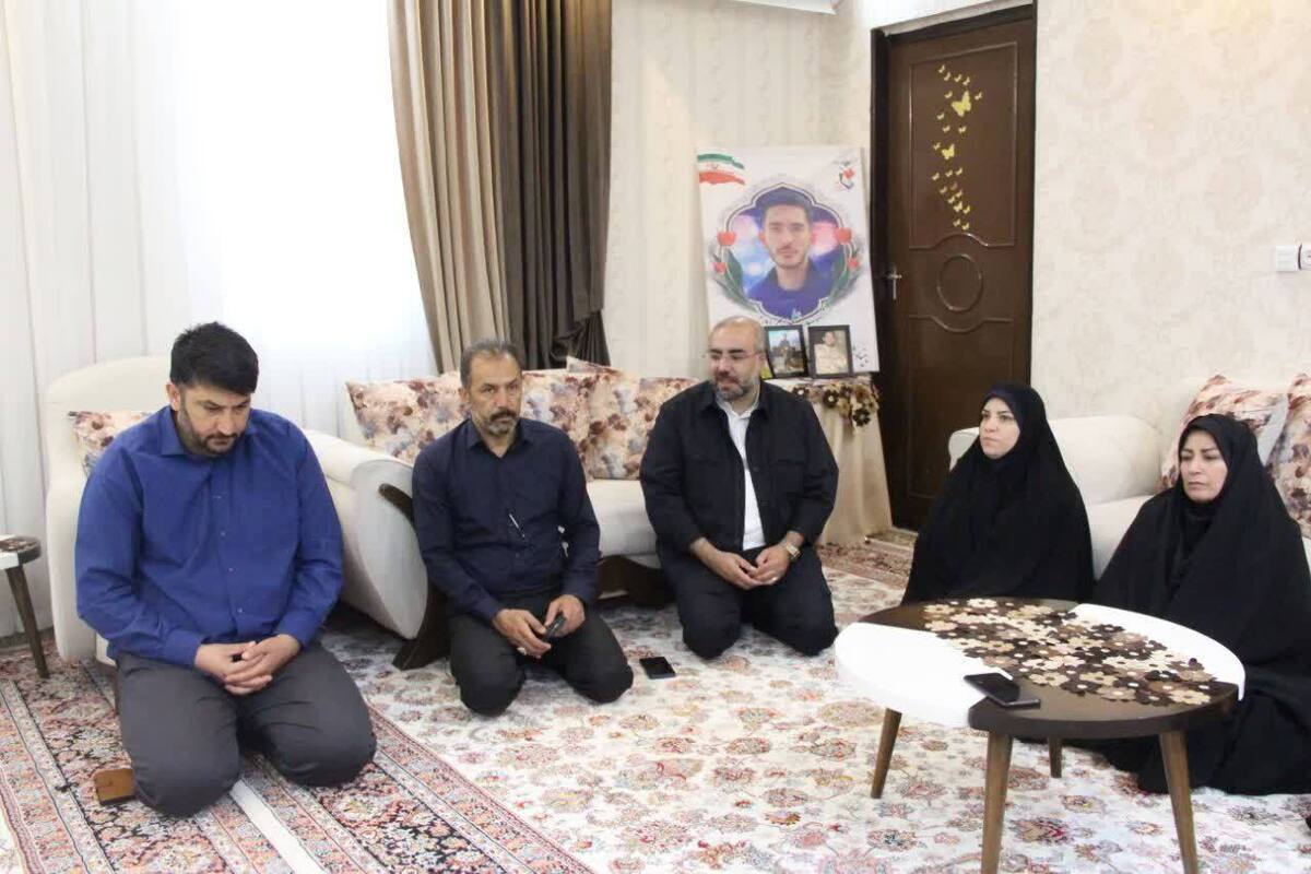 شهید علی مرادی  نماد ایثار نسل جوان در مسیر دفاع از ارزش‌ها است