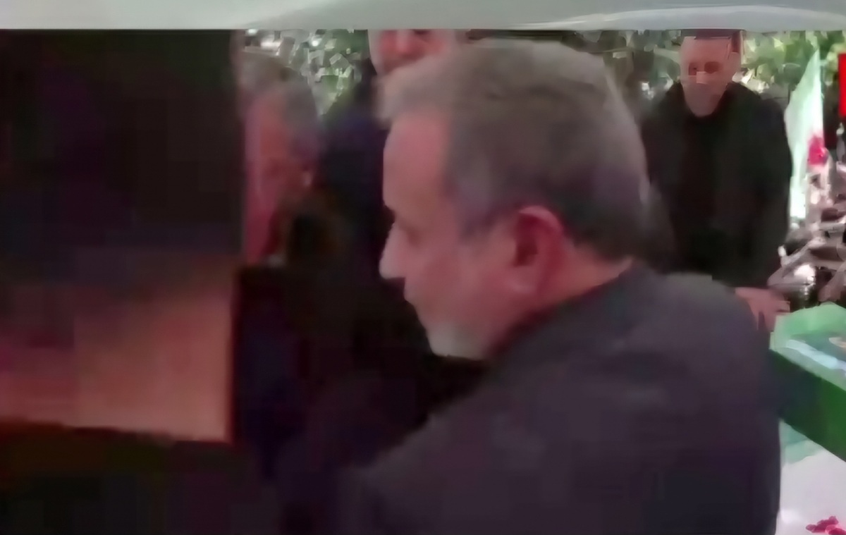 حضور عراقچی در مراسم تشییع پیکرهای شهدای اقتدار ایران