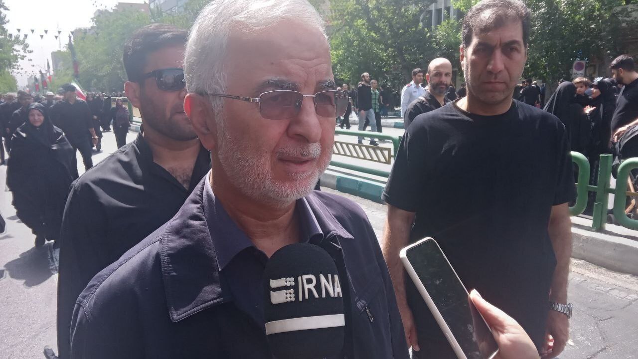 وداع ملت با قهرمانان وطن/همه آمدند وداع ملت با قهرمانان وطن/همه آمدند