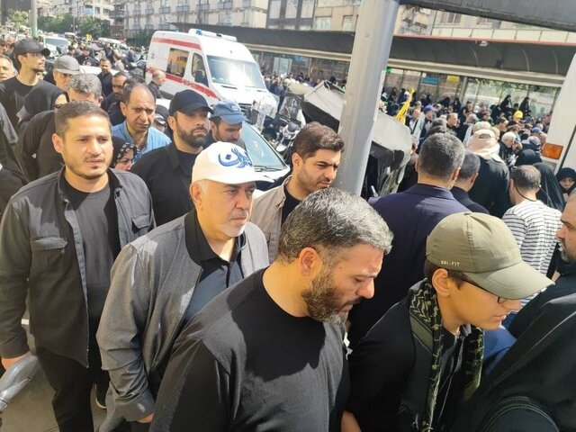 وداع ملت با قهرمانان وطن/همه آمدند وداع ملت با قهرمانان وطن/همه آمدند