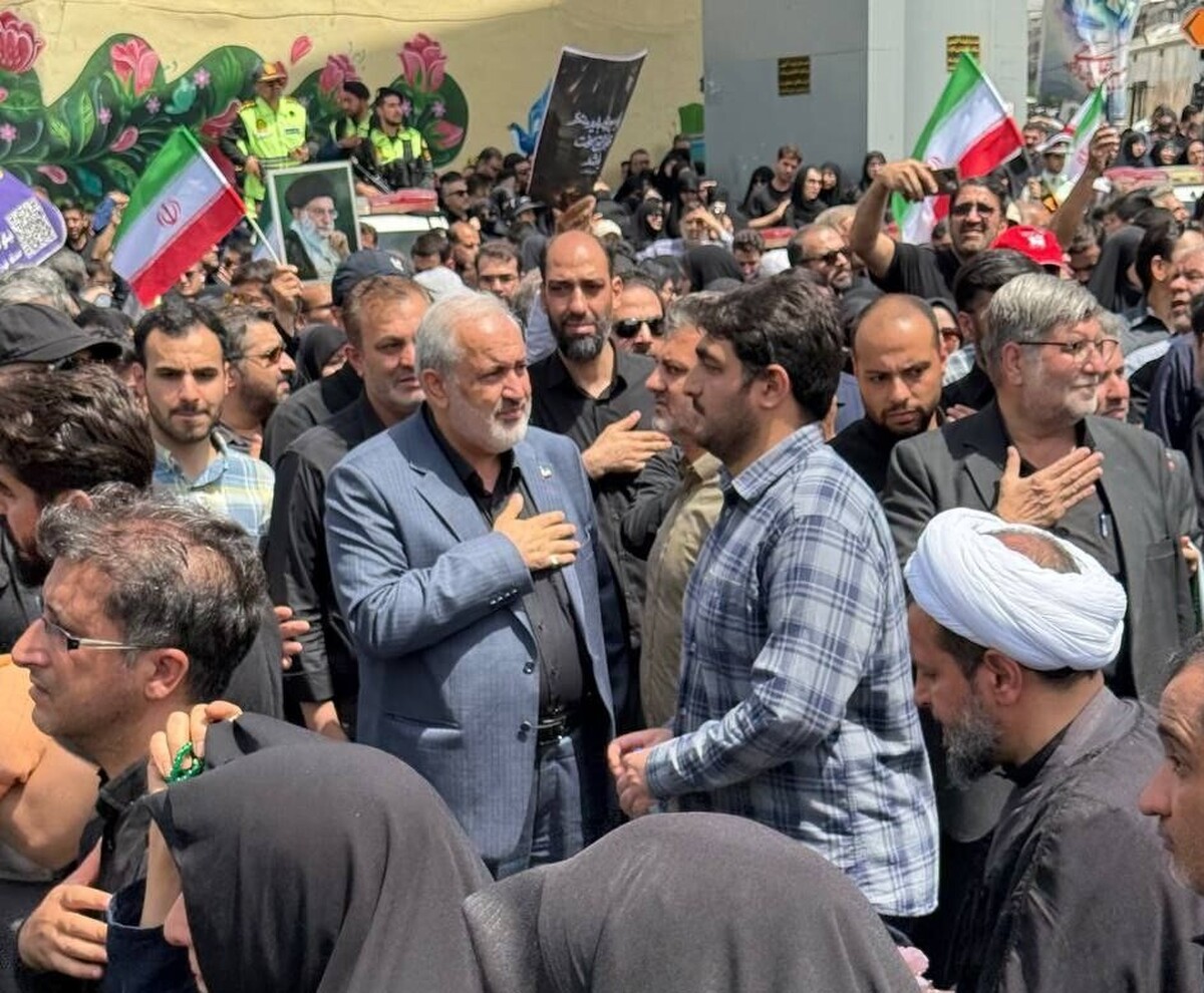 حضور وزیر نیرو در تشییع پیکر مطهر شهدای اقتدار