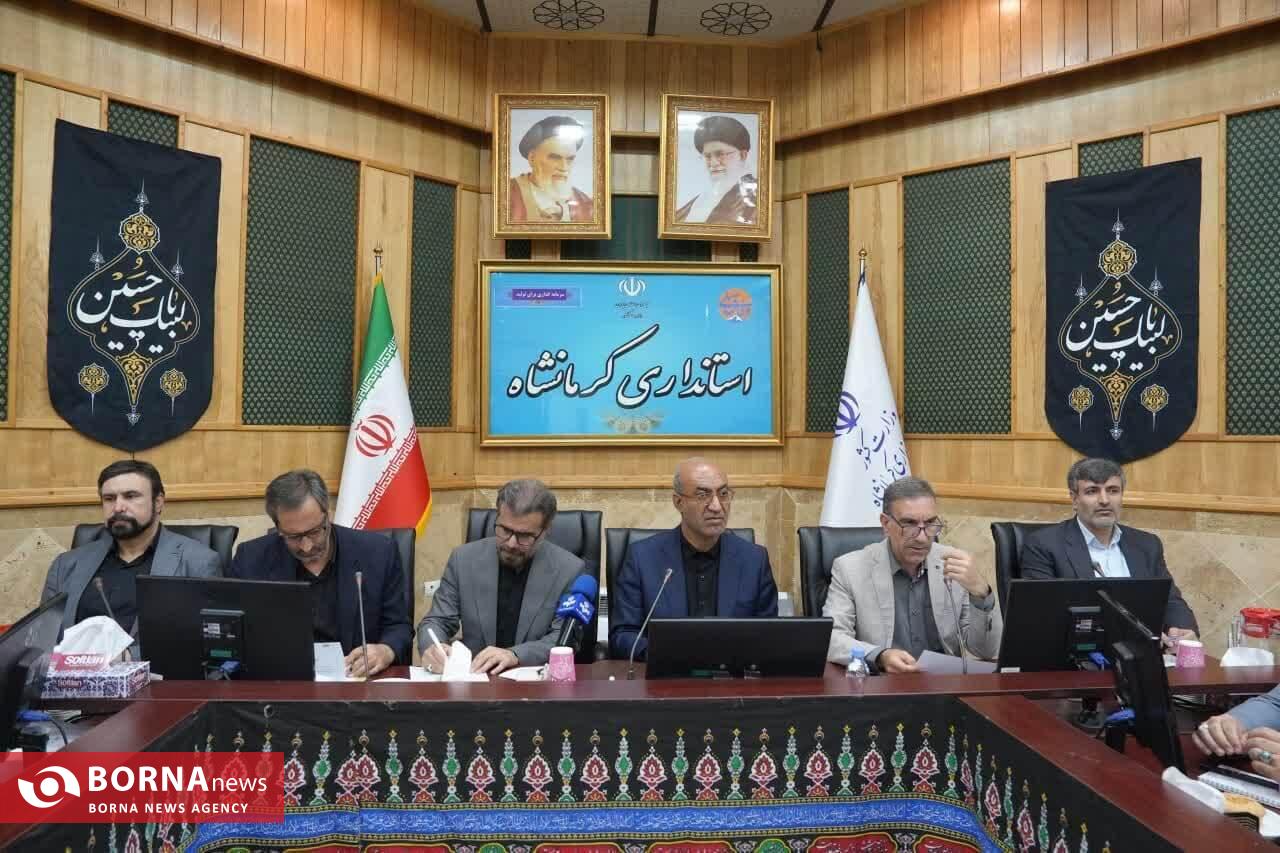 تأکید بر تشکیل قرارگاه اربعین قصرشیرین/ برگزاری نشست با استانداران کربلا و نجف در دستور کار است