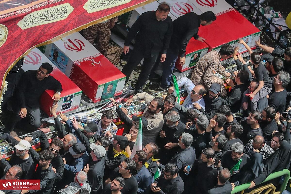 یوسفیان ملا: حضور مردم در تشییع پیکر شهدای اقتدار، پاسخی صریح به دشمنان بود