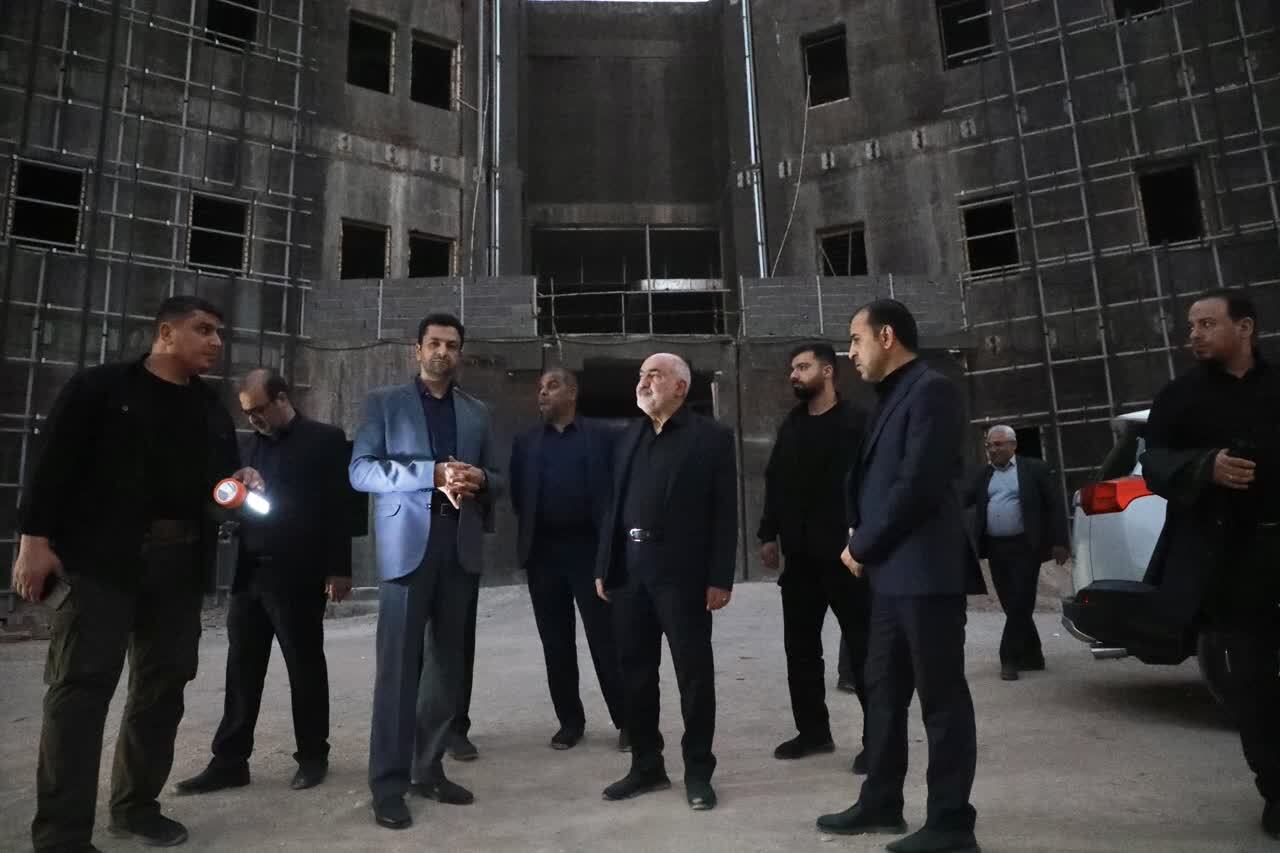 استاندار خوزستان از روند ساخت پل ثابت عنافچه و بیمارستان الزهرا(س) باوی بازدید کرد