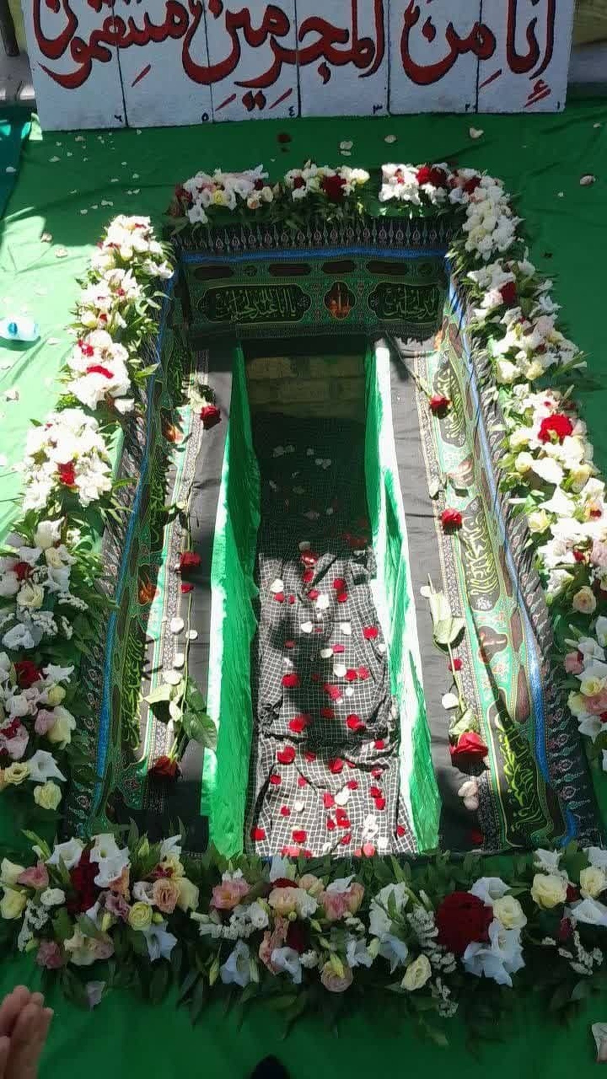 بدرقه باشکوه پیکر شهید سپهبد «علی شادمانی» به سمت گلزار شهدا همدان