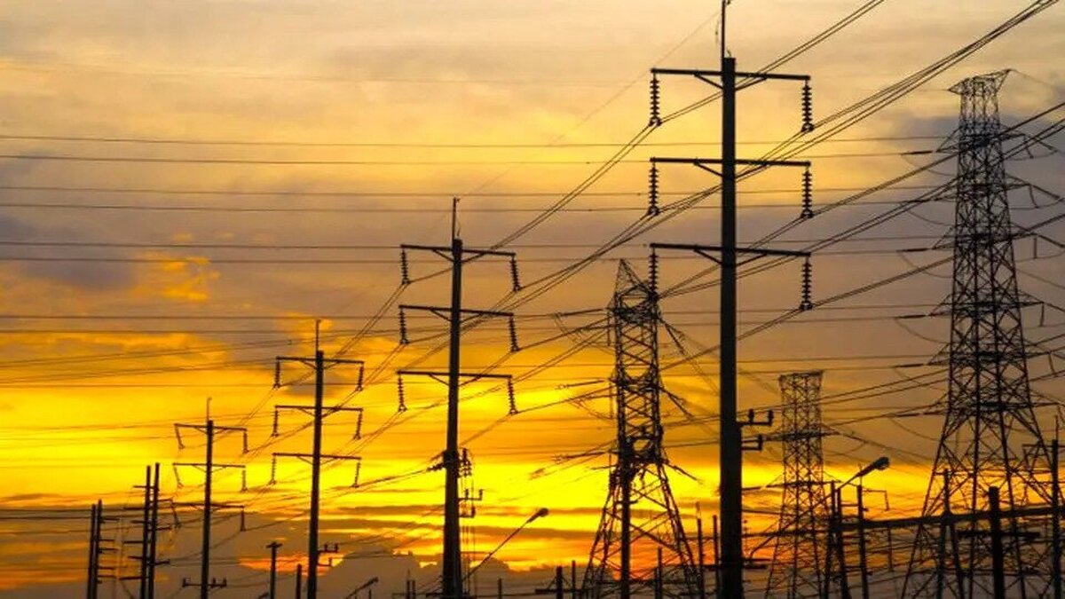 برق کلانشهر تهران پایدارو خدمت رسانی با تمام قدرت ادامه دارد