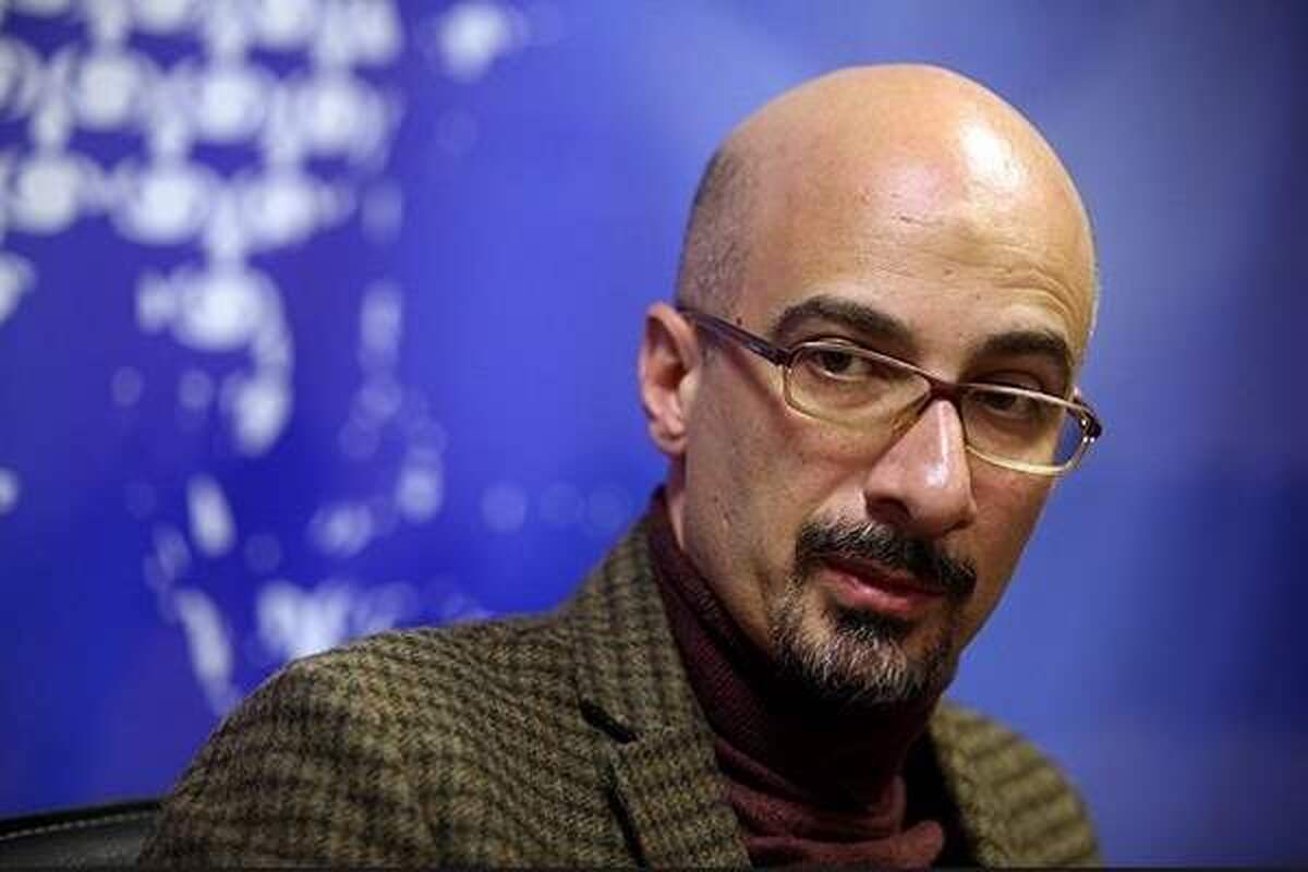 شهاب‌ طباطبایی: مراقبِ خدشه‌ سازهای ناکوک به 