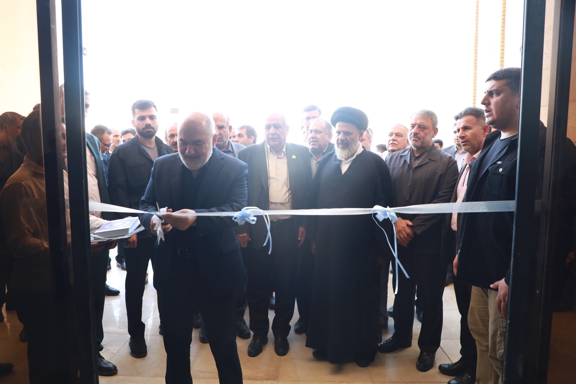 مرکز تحقیق های ملی حفاری و آزمایشگاه شیمی و پتروشیمی دانشگاه شهید چمران افتتاح شد مرکز تحقیق های ملی حفاری و آزمایشگاه شیمی و پتروشیمی دانشگاه شهید چمران افتتاح شد