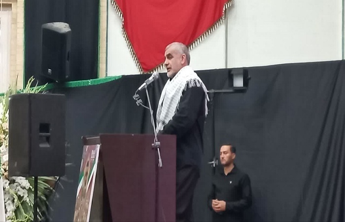 روحیه مقاومت و ایستادگی ملت ایران در برابر دشمنان، الگو گرفتن از نهضت حسینی است