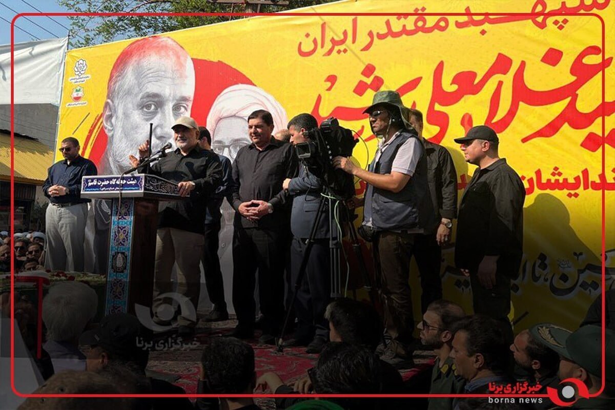 حضور محمد مخبر در مراسم تشییع و وداع با سپهبد شهید غلامعلی رشید و فرزندش در دزفول